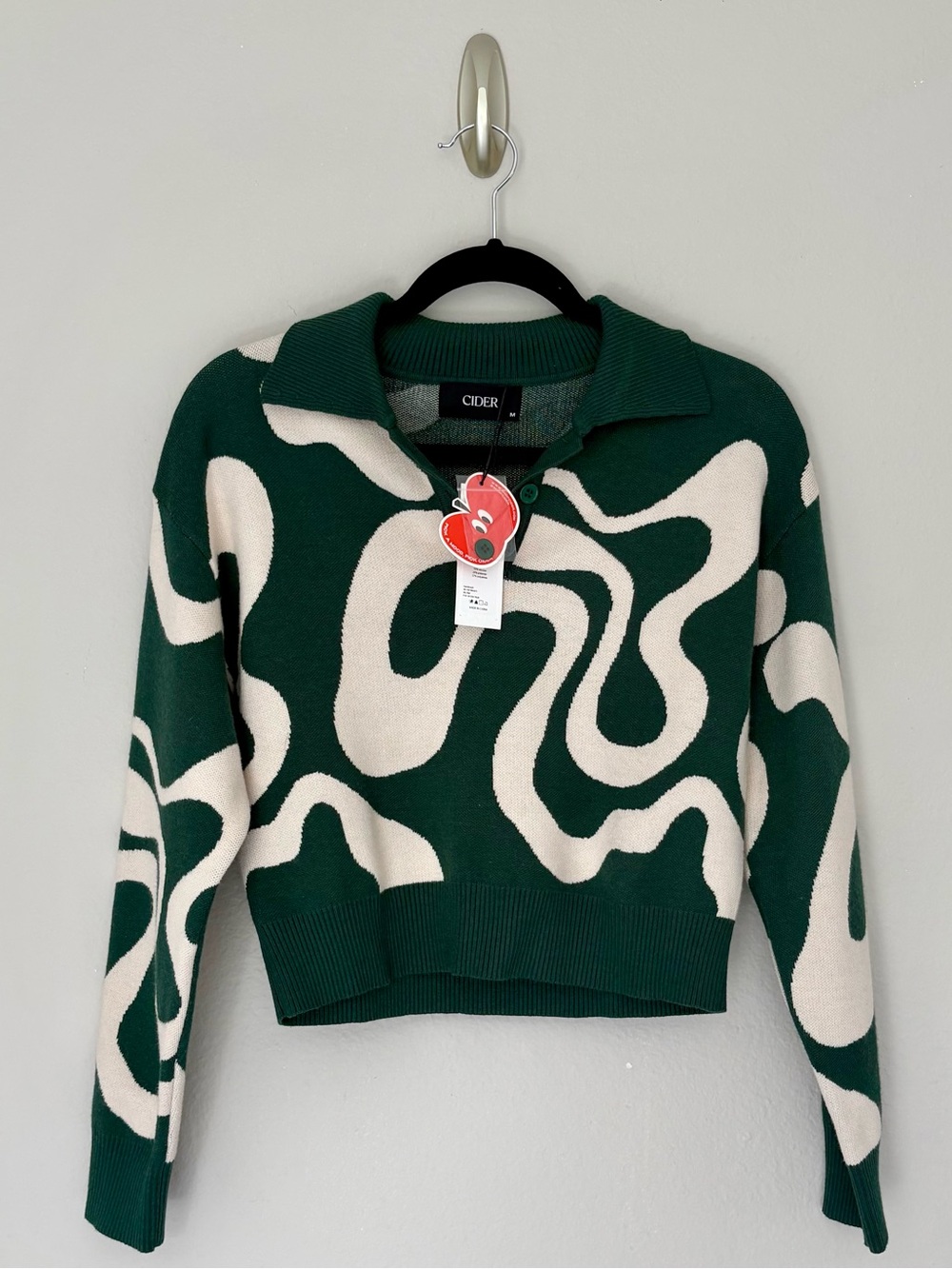 NWT Cider Everyday Illusion Psychedelic Swirl Cropped Collar Sweater Green - M - Picture 1 of 6